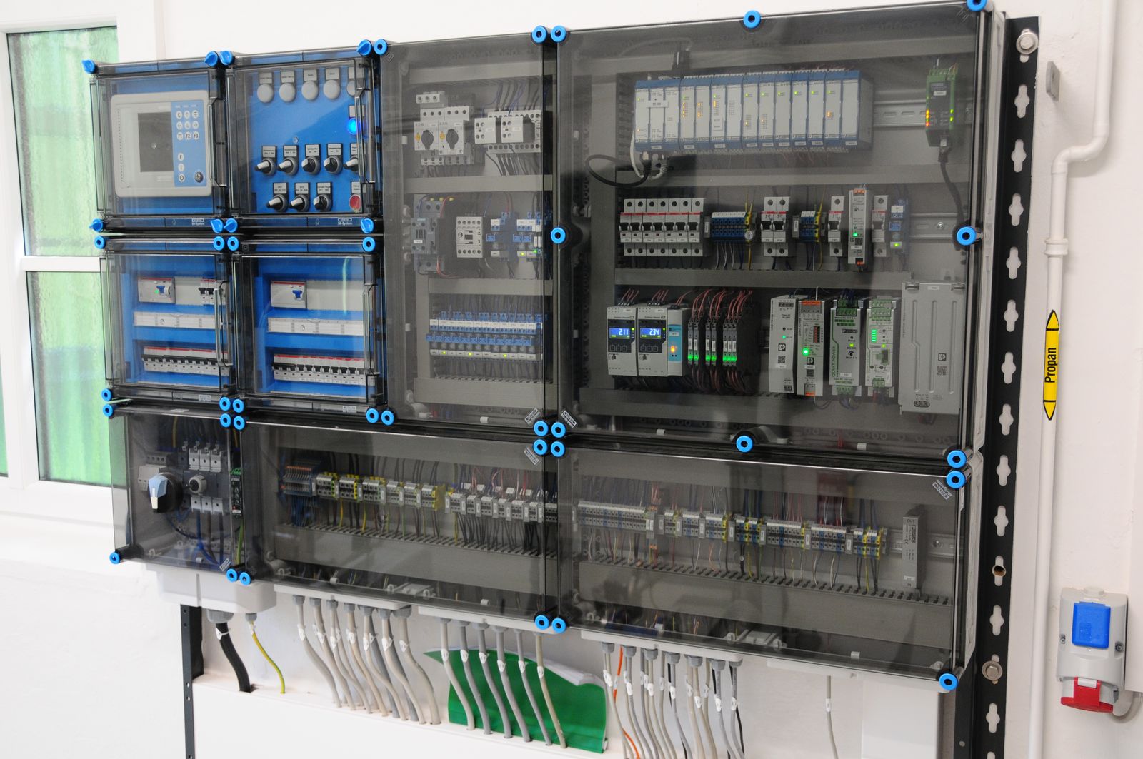 WW-Krümme, Innenansicht, Schaltanlage